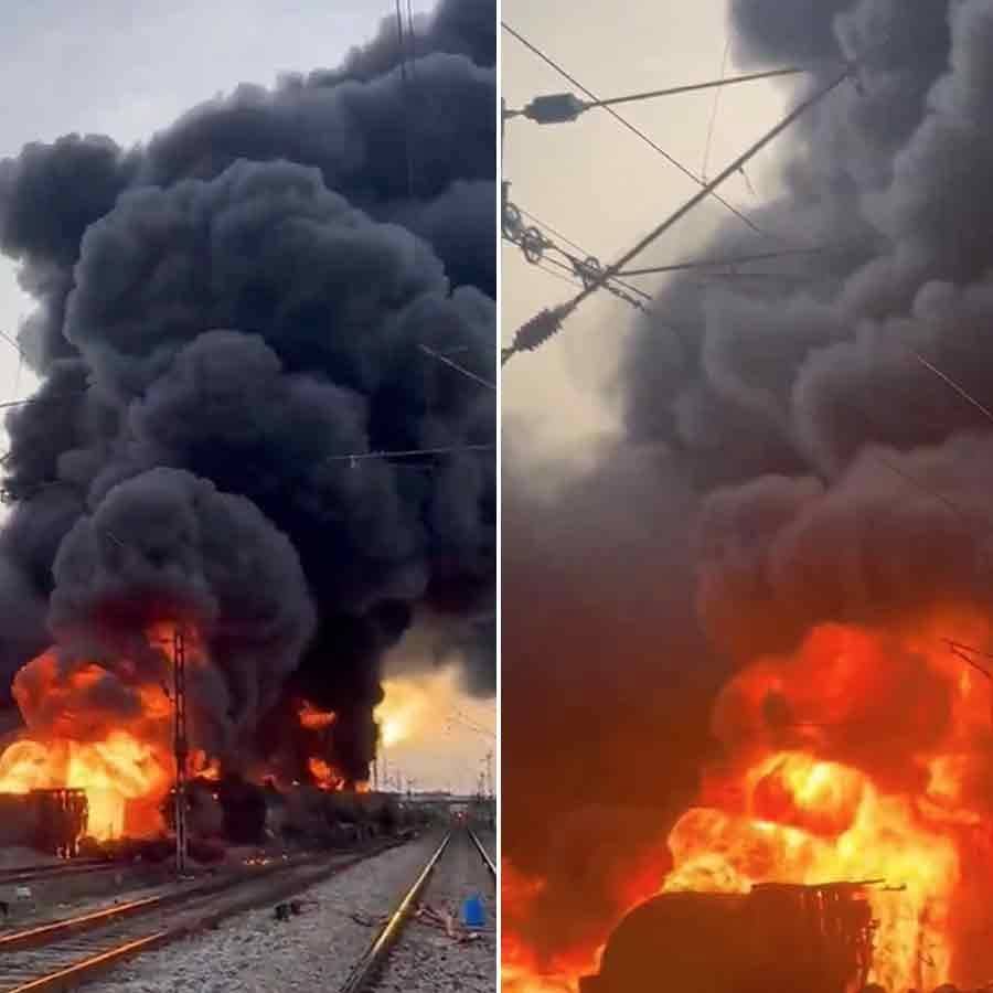 তামিলনাড়ুতে পণ্যবাহী ট্রেনে ভয়াবহ অগ্নিকাণ্ড ! বাতিল দক্ষিণ ভারতের একাধিক ট্রেন